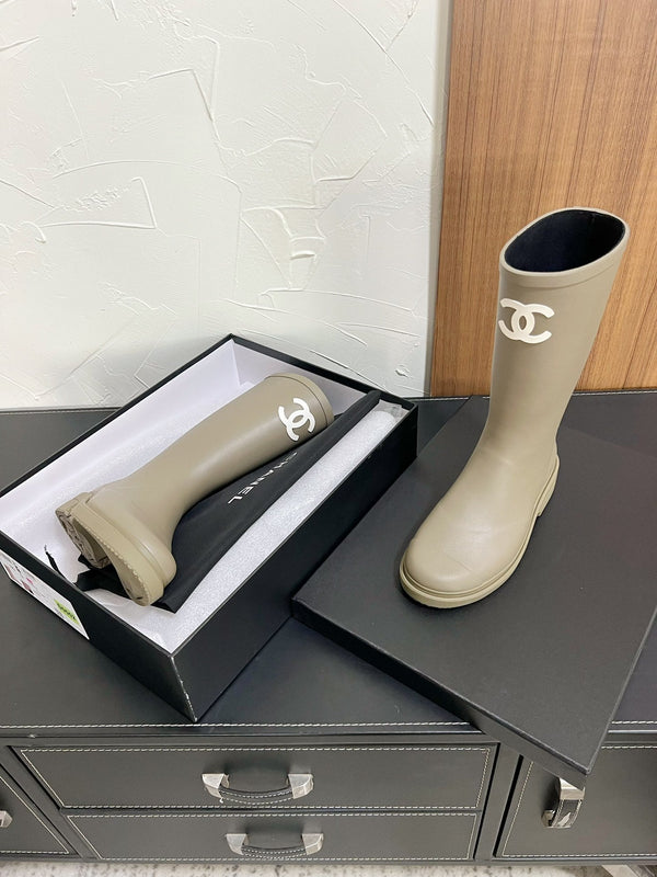 CC High Boots Light Khaki Green Natural Rubber 949647