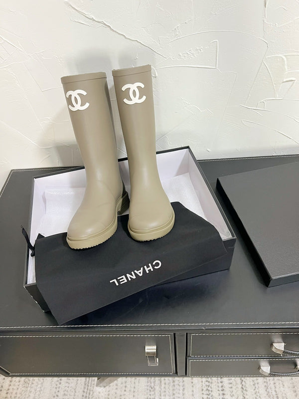 CC High Boots Light Khaki Green Natural Rubber 949647