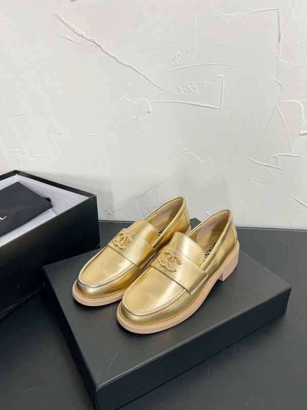 CC Moccasins Gold Calfskin 949654