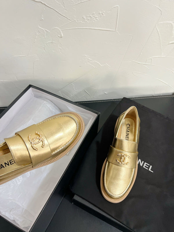 CC Moccasins Gold Calfskin 949654