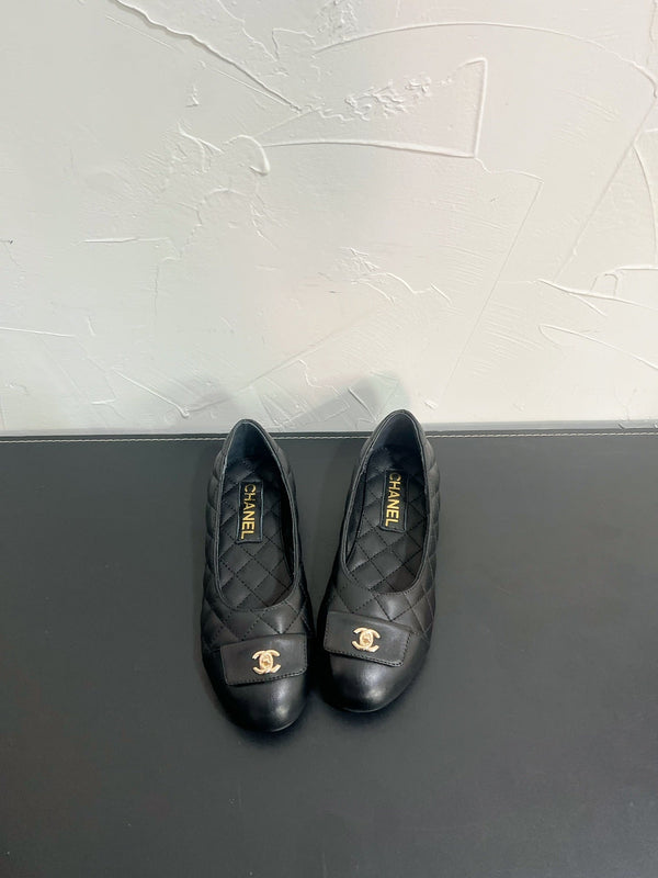 CC Ballet Flats In Black Quilted Lambskin 949712