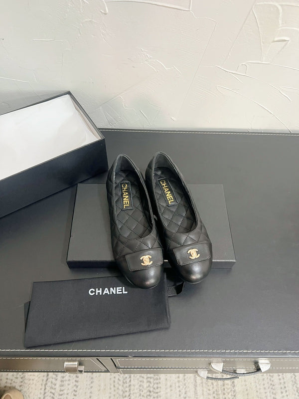 CC Ballet Flats In Black Quilted Lambskin 949712