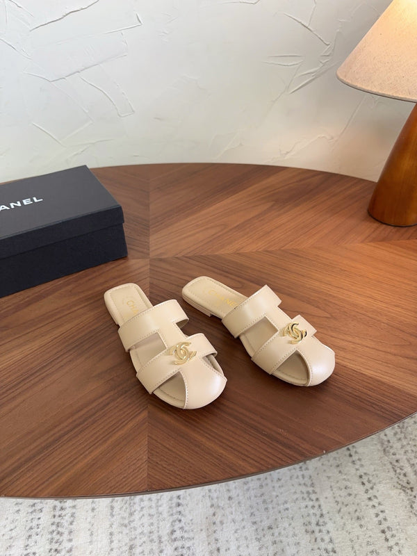 CC 26s Slipper Beige Lambskin 827259