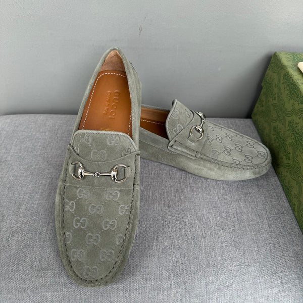 GG Men's Loafer Grey Embossed Suede 555382