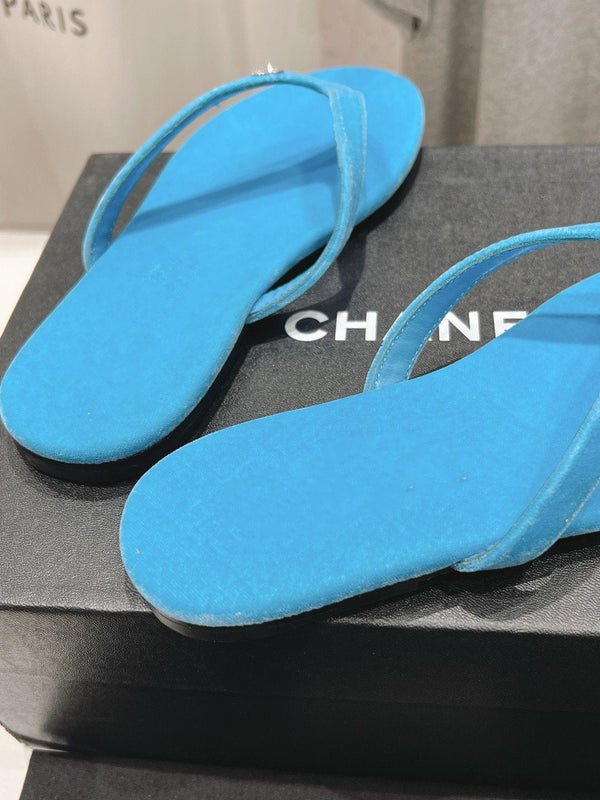 cc thong sandal cloud blue velvet