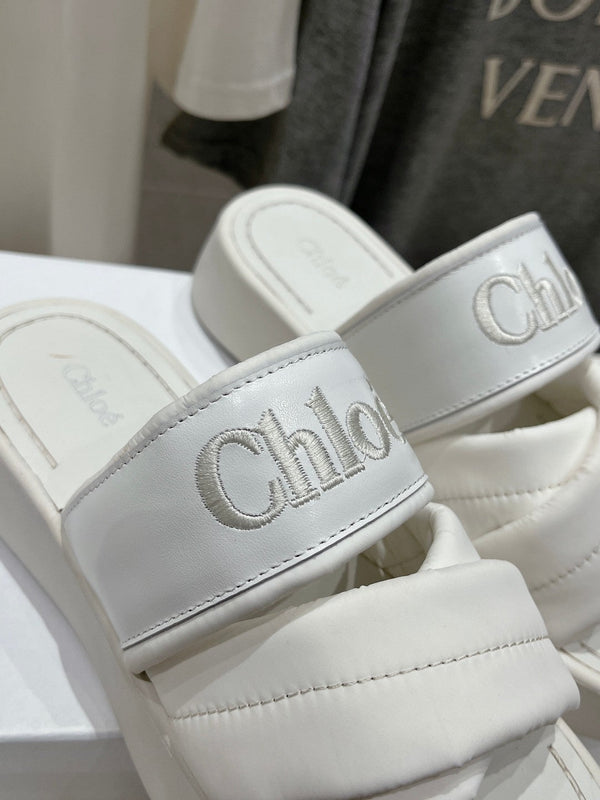 CHLOÉ MILA PLATFORM 5 CM IN WHITE NYLON WITH EMBROIDERED LOGO