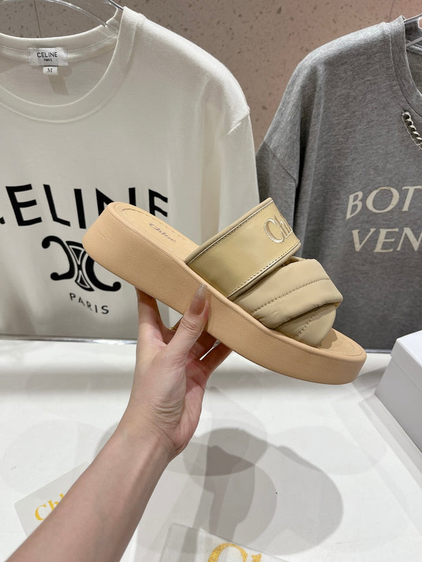 CHLOÉ MILA PLATFORM 5 CM IN OYSTER GREY NYLON WITH EMBROIDERED LOGO