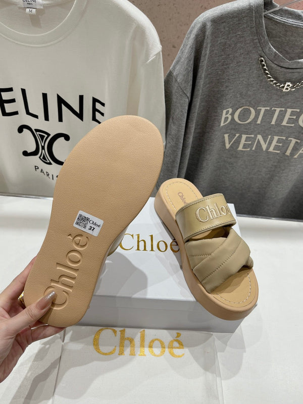 CHLOÉ MILA PLATFORM 5 CM IN OYSTER GREY NYLON WITH EMBROIDERED LOGO