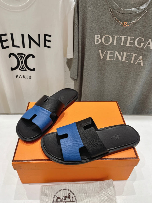 SANDALO IZMIR IN PELLE DI AGNELLO NERO MIX COBALTO