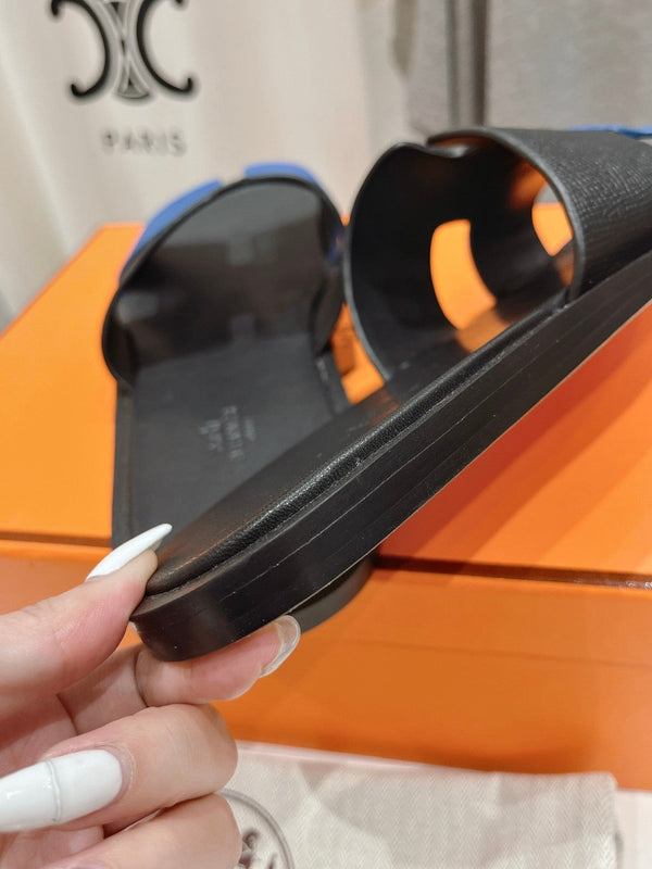 SANDALO IZMIR IN PELLE DI AGNELLO NERO MIX COBALTO