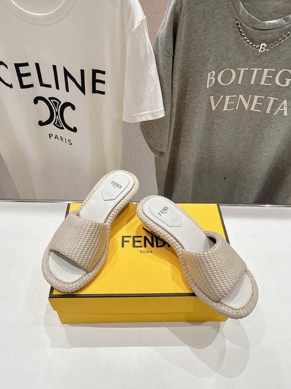 FENDI FFOLD MEDIUM-HEEL SANDALS 45 MM IN BEIGE COTTON FIBRE