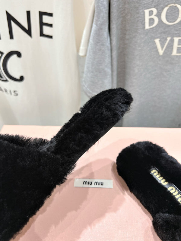 Miu Slippers Black Soft Imported Wool And Fur