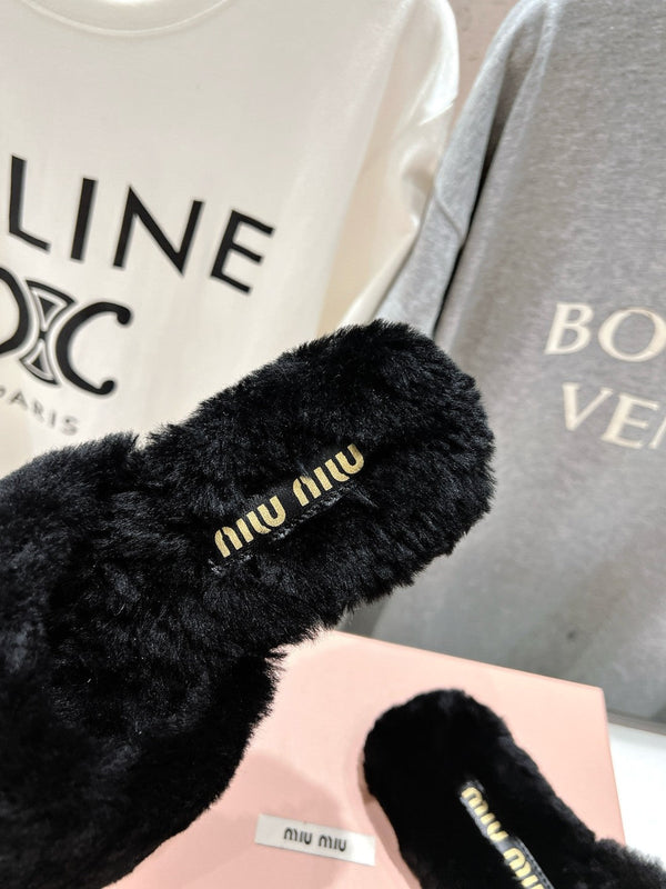 Miu Slippers Black Soft Imported Wool And Fur