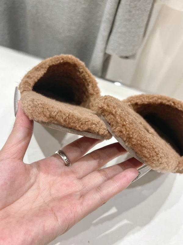 Miu Slippers Peanut Brown Imported Sheepskin