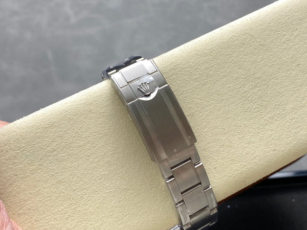 Rolex Yacht-Master 42mm Silver Black