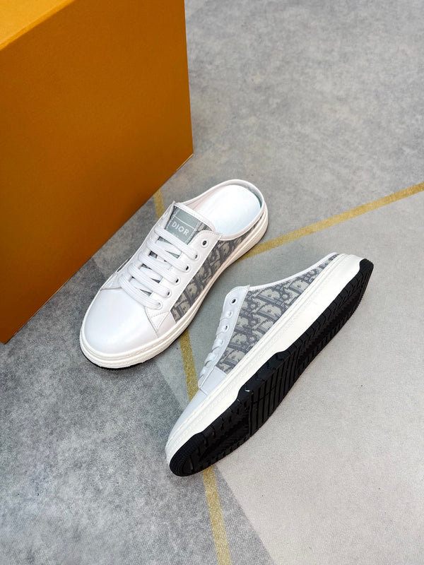 CD RETRO MULE WHITE AND BEIGE CALFSKIN