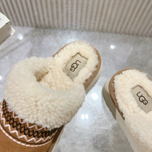 UGG Disquette Atherson Slipper Brown White Wool Suede 512922