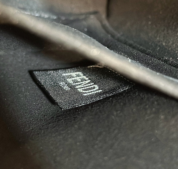 BORSA FENDI 27 IN PELLE DI VITELLO NERA CON FERRAMENTA ORO