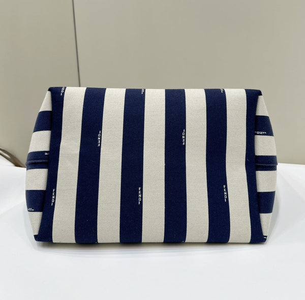 LARGE ROLL 33 IN MIDNIGHT BLUE MIX WHITE JACQUARD FABRIC