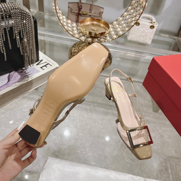 Belle Viv - Décolleté con cinturino posteriore e fibbia in metallo, 45, in pelle verniciata color cammello trasparente