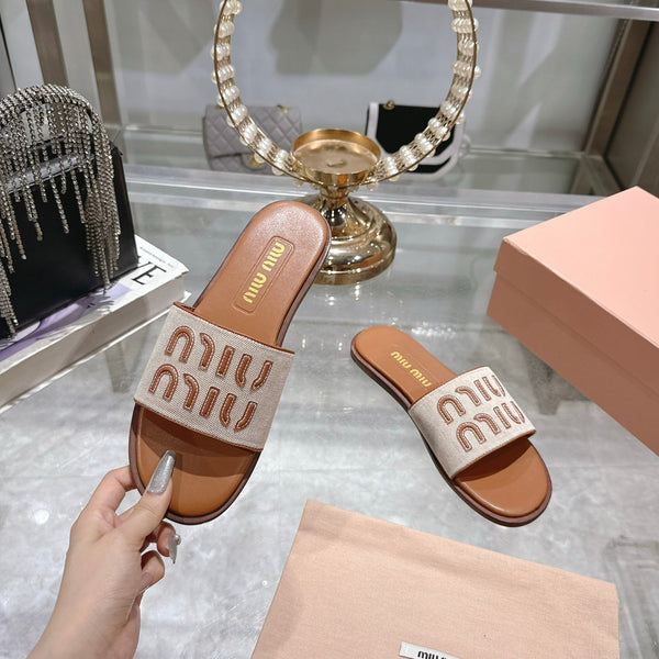 Miu Slippers Brown Leather 235321