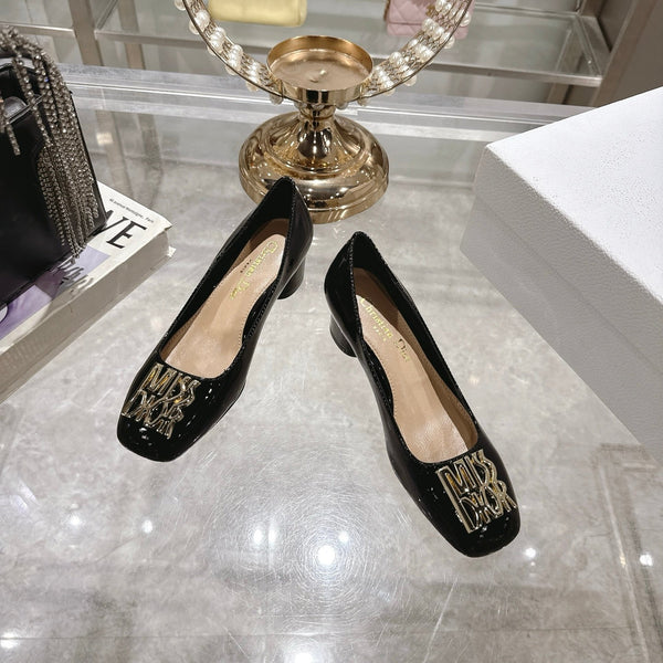 CD 25 Pump Heel Height 3cm Black Patent Leather 393413