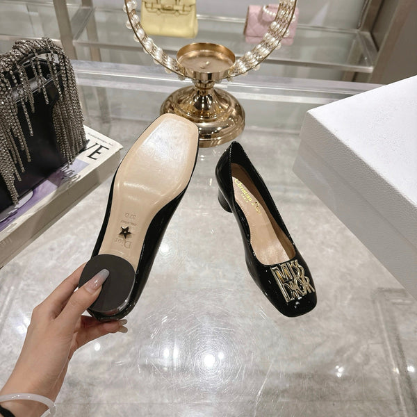 CD 25 Pump Heel Height 3cm Black Patent Leather 393413