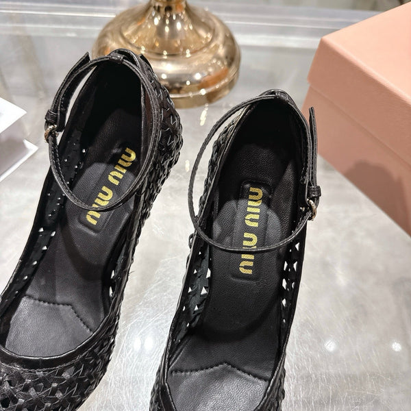 Miu 26s Strappy Pumps 7.5cm Black Sheepskin 679778