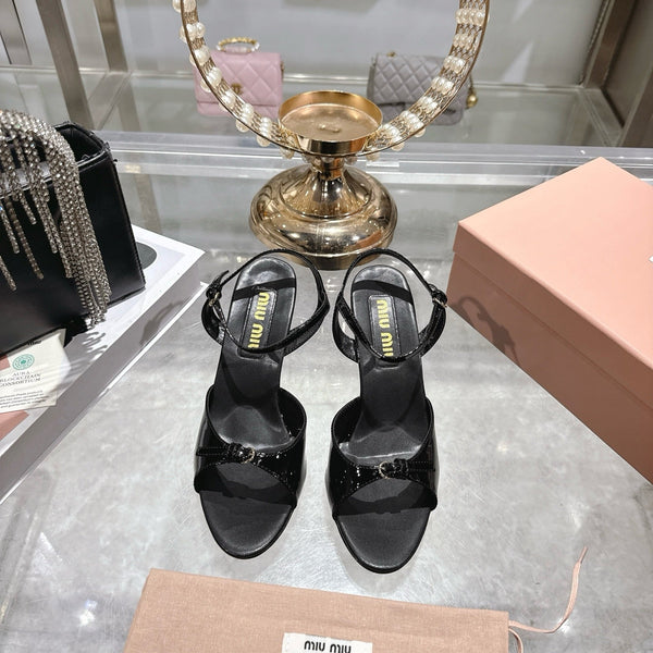 Miu Sandal With Buckle Black Patent Leather 751329