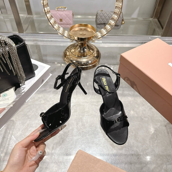 Miu Sandal With Buckle Black Patent Leather 751329