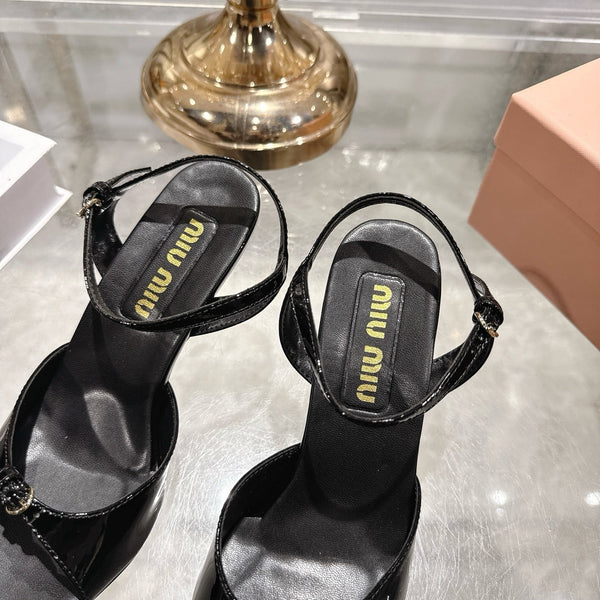 Miu Sandal With Buckle Black Patent Leather 751329