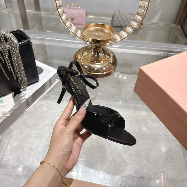 Miu Sandal With Buckle Black Patent Leather 751329