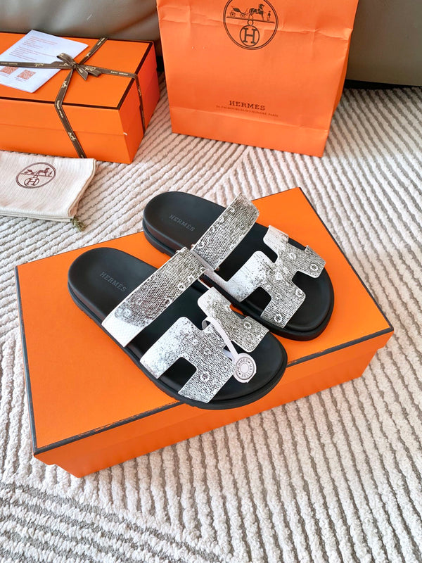 HM Chypre Sandal Ombre White Black Cowhide 963215