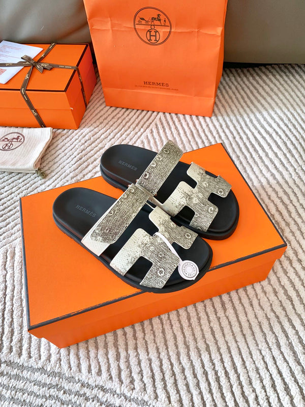 HM Chypre Sandal Ombre Ivory White Black Cowhide 963216