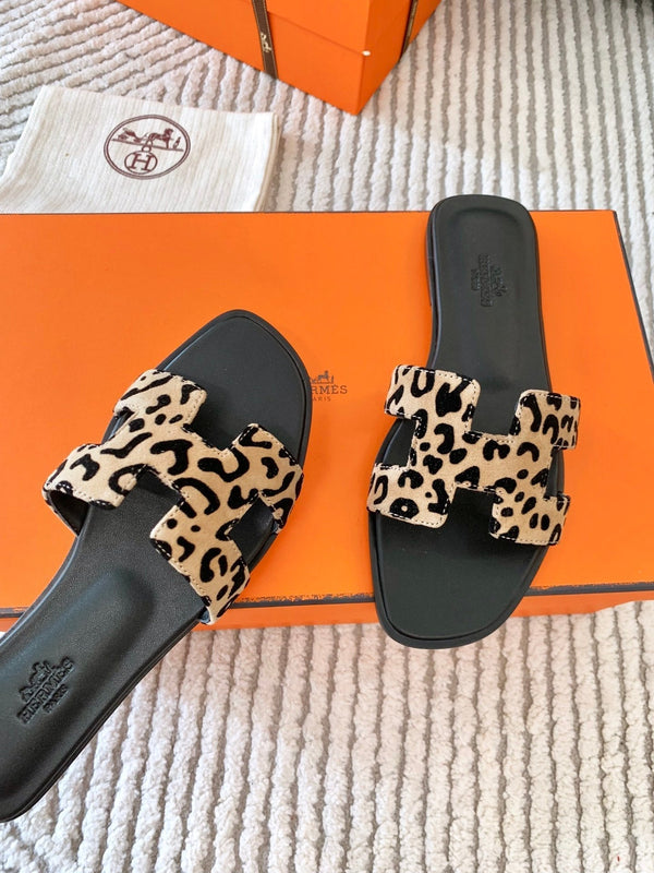 HM Oran Sandal Beige With Black Pattern Calfskin 963189