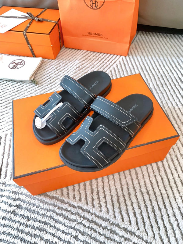 HM Chypre Sandal Black With White Stitching Lambskin 963494