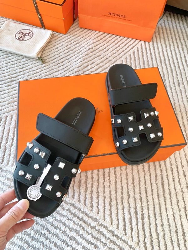 HM Chypre Sandal Black With White Stones Lambskin 963500