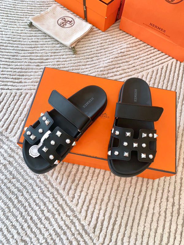 HM Chypre Sandal Black With White Stones Lambskin 963500