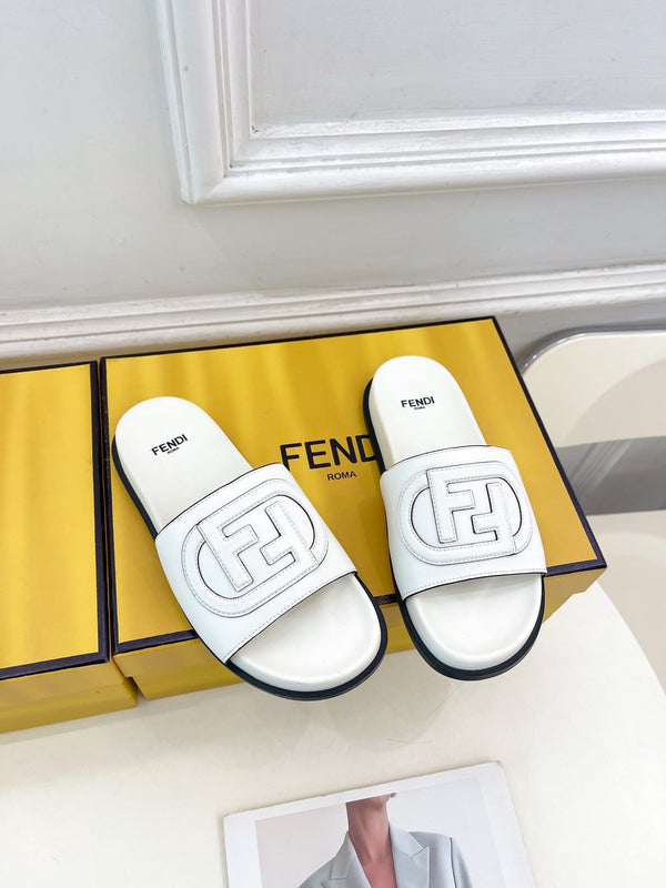 FENDI LOGO SLIDES IN WHITE CALFSKIN