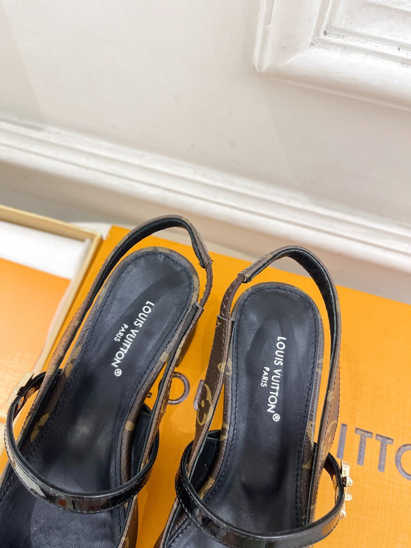 LV Romy Slingback Pump 35mm Marrone Scuro Monogram Pelle di Agnello