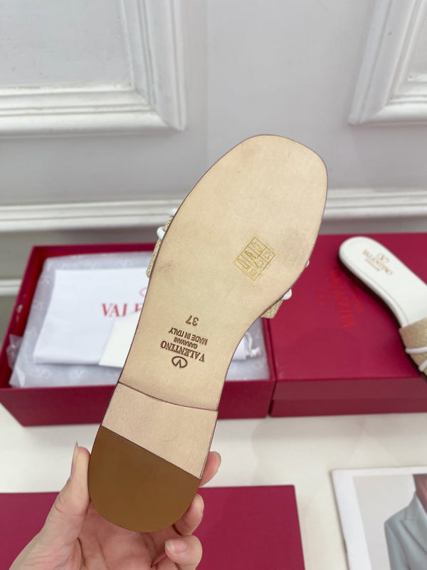 CIABATTA GARAVANI V LOGO SIGNATURE IN RAFIA BEIGE E PELLE DI VITELLO BIANCA