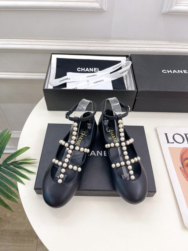 CC Mary Jane 10mm In Black With Small Pearls Lambskin 948756