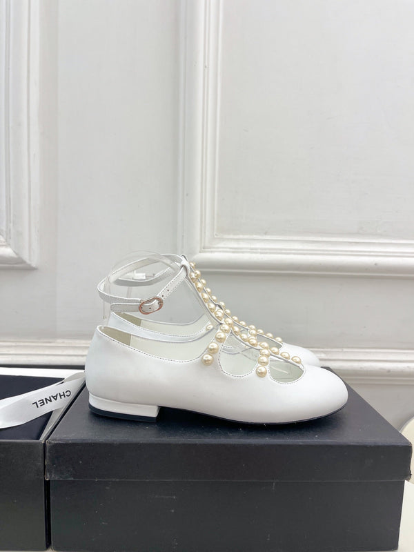 CC Mary Jane 10mm in pelle di agnello bianca con piccole perle 948758