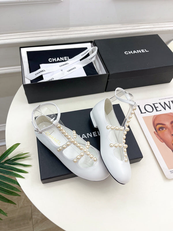 CC Mary Jane 10mm in pelle di agnello bianca con piccole perle 948758