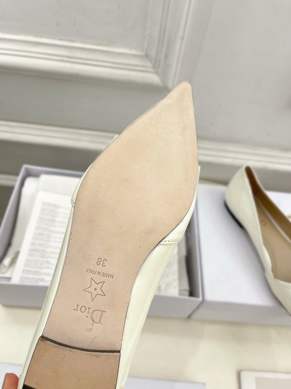 CD 25 Pump Flat White Patent Leather 307413