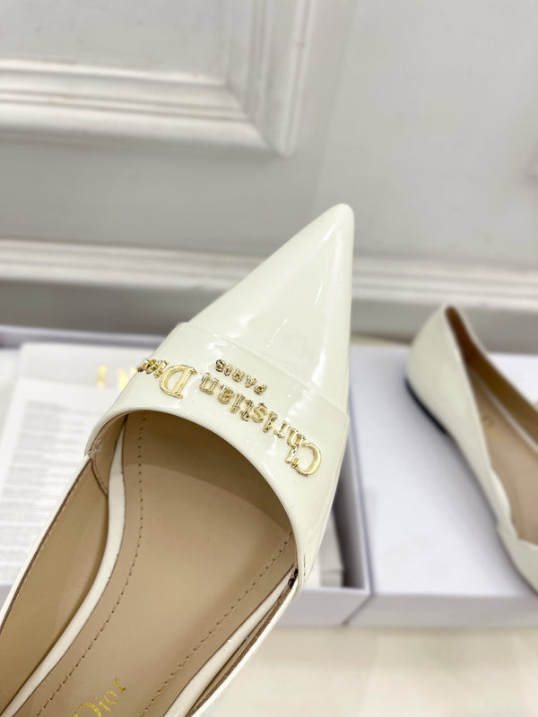 CD 25 Pump Flat White Patent Leather 307413