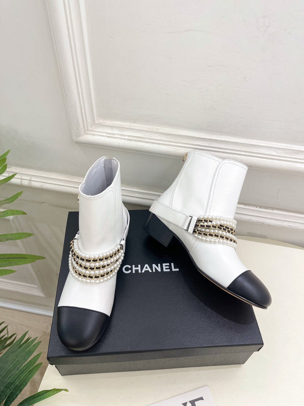 CC Pearl Chain Ankle Boots Booties 35mm Black White Lambskin 425464