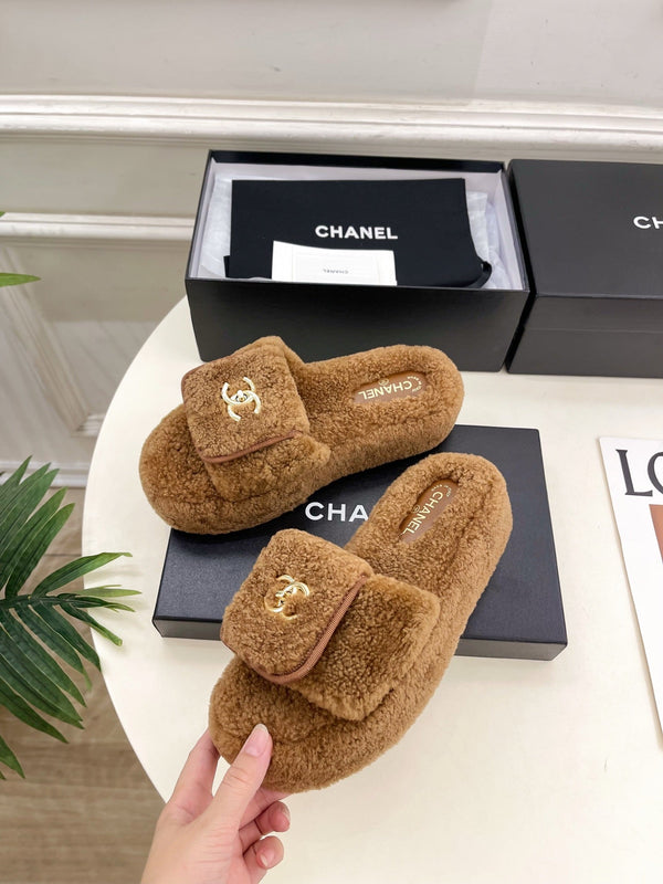 CC 25s Logo Slippers 50mm Brown Wool GHW 435263