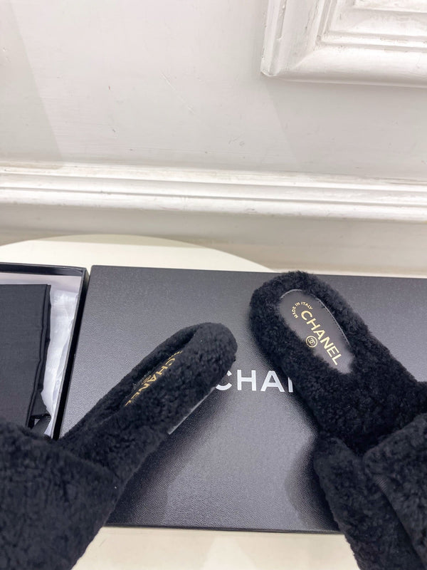 CC 25s Logo Slippers Black Wool GHW 435265