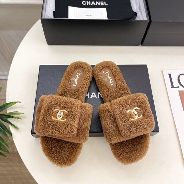 CC 25s Logo Slippers Brown Wool GHW 435267